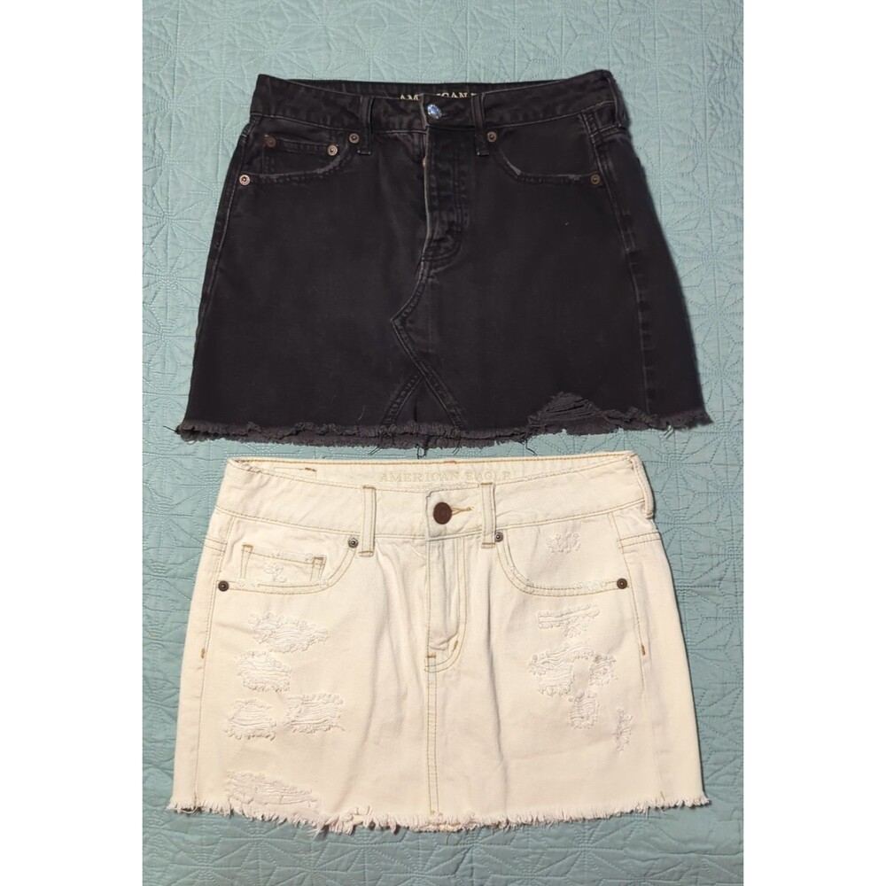 Lot of 2 American Eagle Outfitters Distressed Denim Mini Skirts Womens Size 2